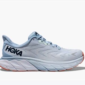 HOKA Arahi 6 Athletic Shoes
